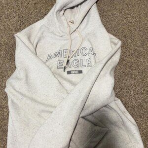 American Eagle Outfitters Women's Grey and White Sweatshirt